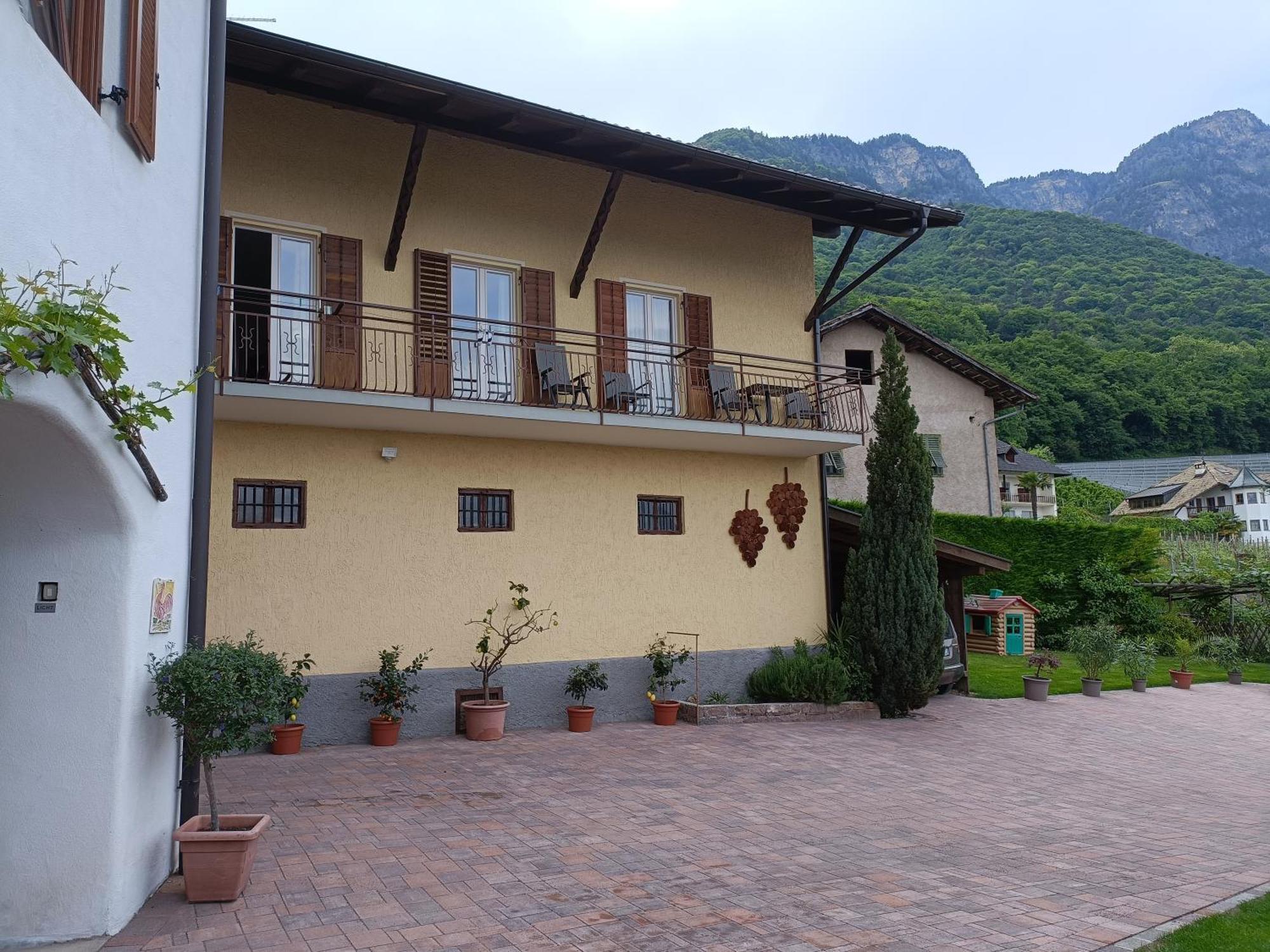 Ferienwohnungen Luggin Caldaro Exterior foto